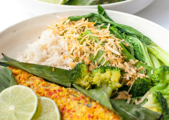 Terri-Anne's Turmeric Lemongrass Barramundi with Coconut Rice