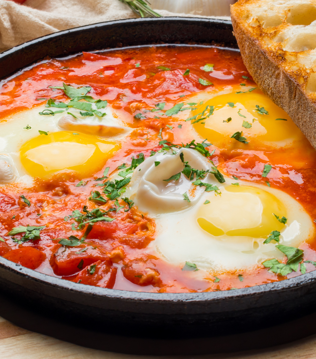 Tomato Sauce With Basil