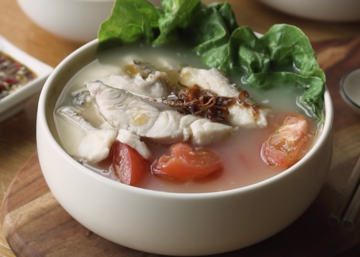 Delicious Soup: How to Cook Fish Head Soup 1 Sliced Fish Soup – Sasha's Fine Foods