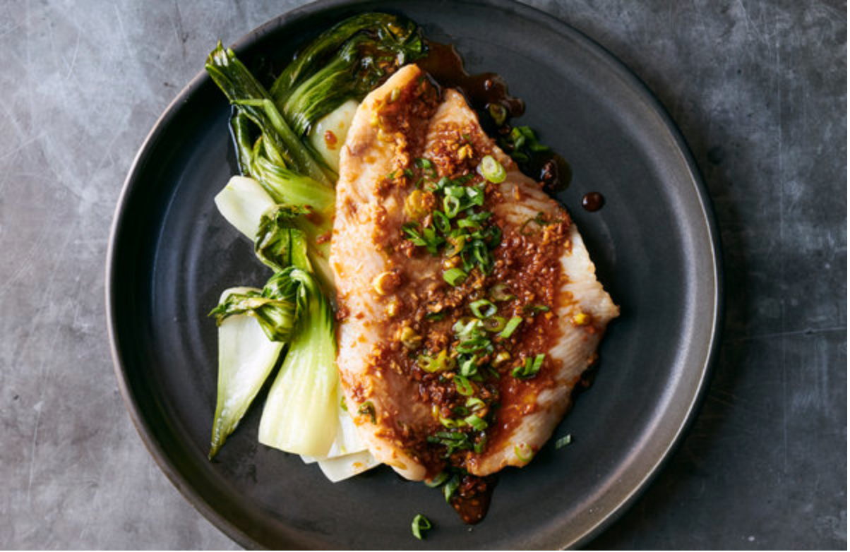 Golden Eye Snapper Simmered in Soy Sauce Stock Photo - Image of spinach,  grill: 168189888