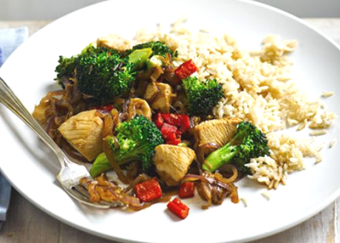 Stir-Fry Chicken with Broccoli and Brown Rice – Sasha's Fine Foods