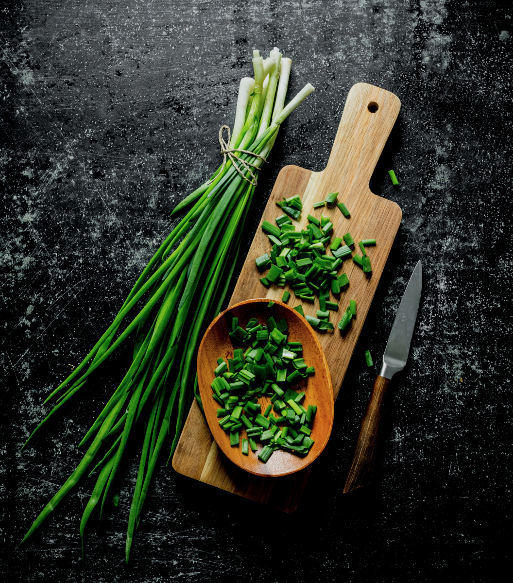 Freshly cut Spring Onion / Scallions | Sasha's Fine Foods Online Grocery Store in Singapore